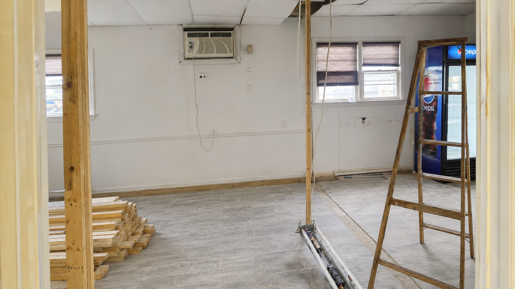 Current flexible back room at 4235 Edgmont Avenue